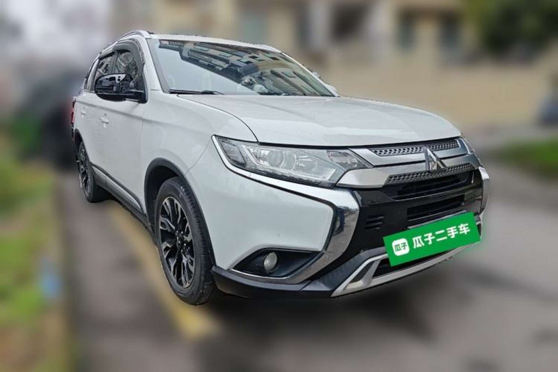 Used Mitsubishi Outlander 2020 2.0L Two-Wheel Drive Enjoyment Version 5 Seats Front Right 45 Deg