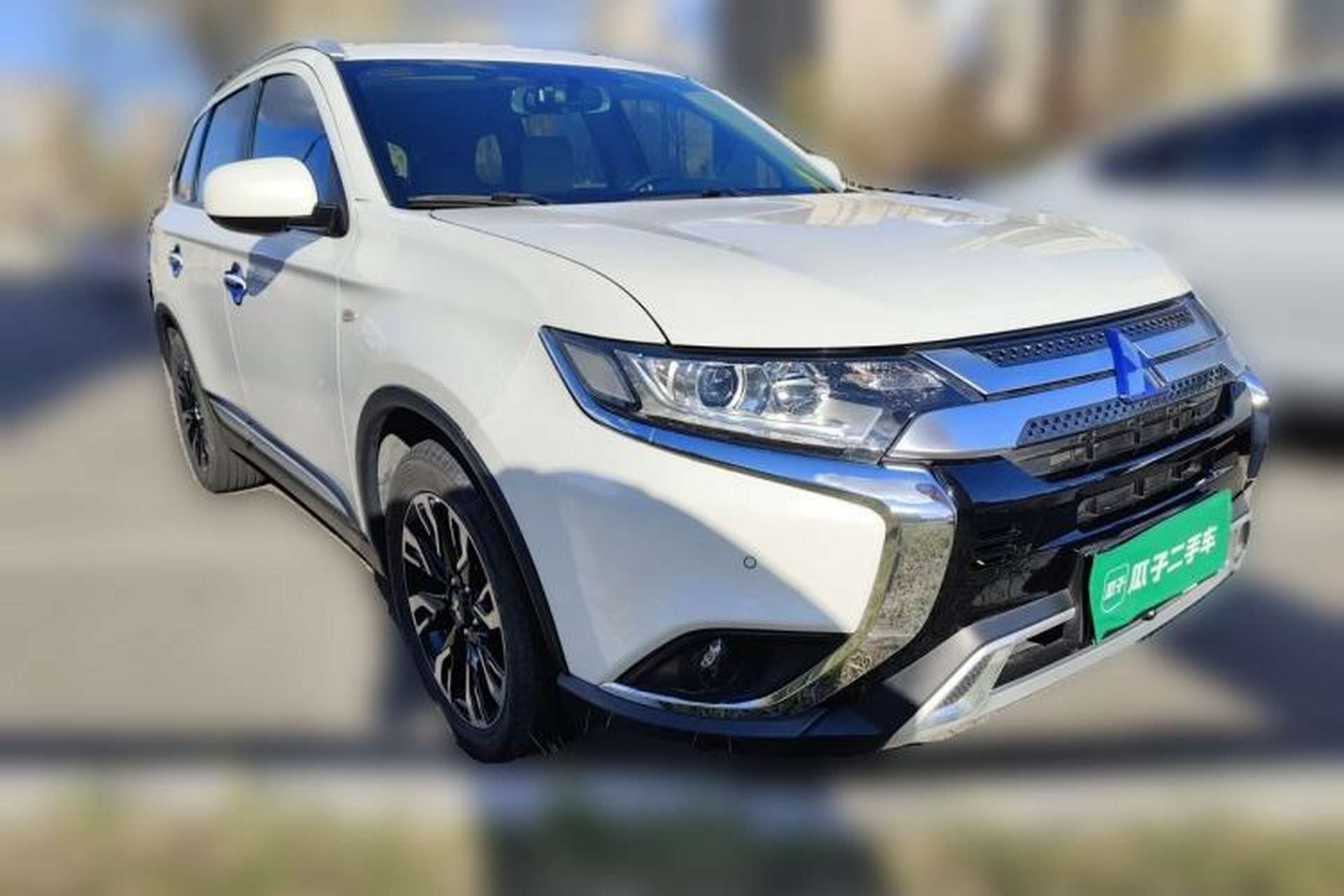Used Mitsubishi Outlander 2020 2.0L Two-Wheel Drive Comfort Edition 5 Seats Front Right 45 Deg