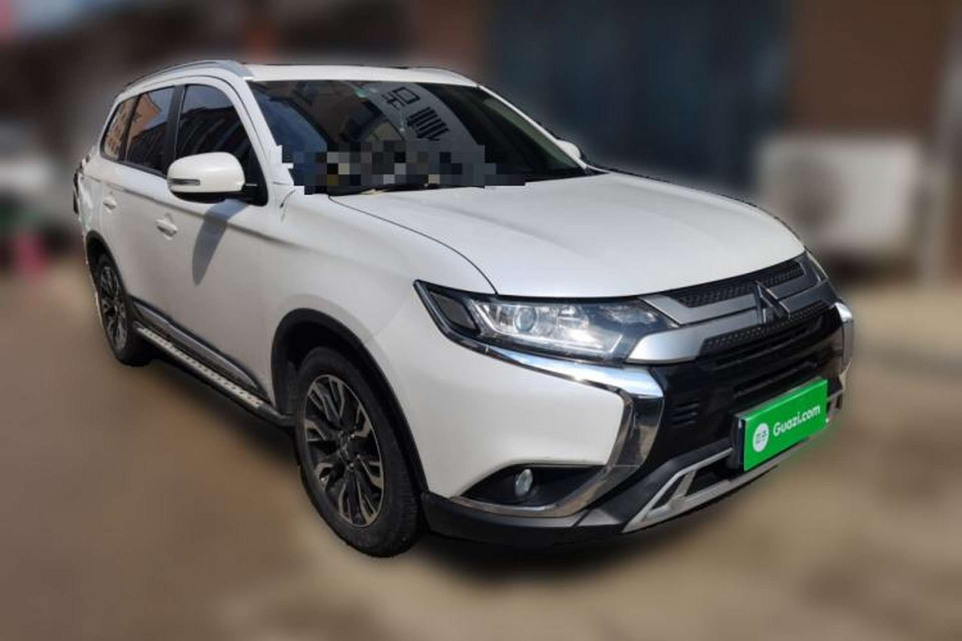 Used Mitsubishi Outlander 2020 2.0L Two-Wheel Drive Enjoyment Version 5 Seats Front Right 45 Deg