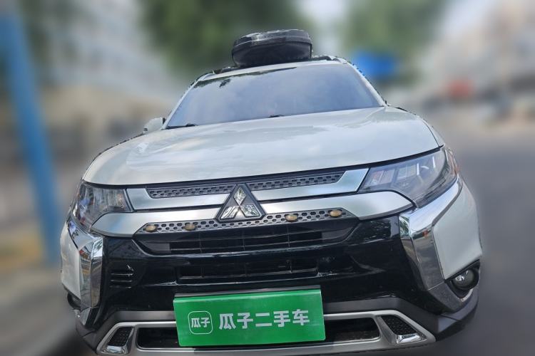 Used Mitsubishi Outlander 2020 2.4L 4x4 Zhi Xiang Edition 7-Seater Front