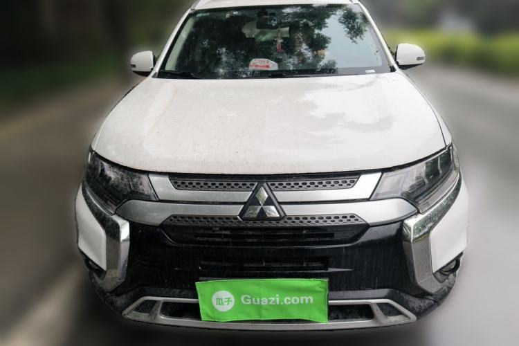 Used Mitsubishi Outlander 2020 2.4L 4x4 Zhi Xiang Edition 5 Seats Front