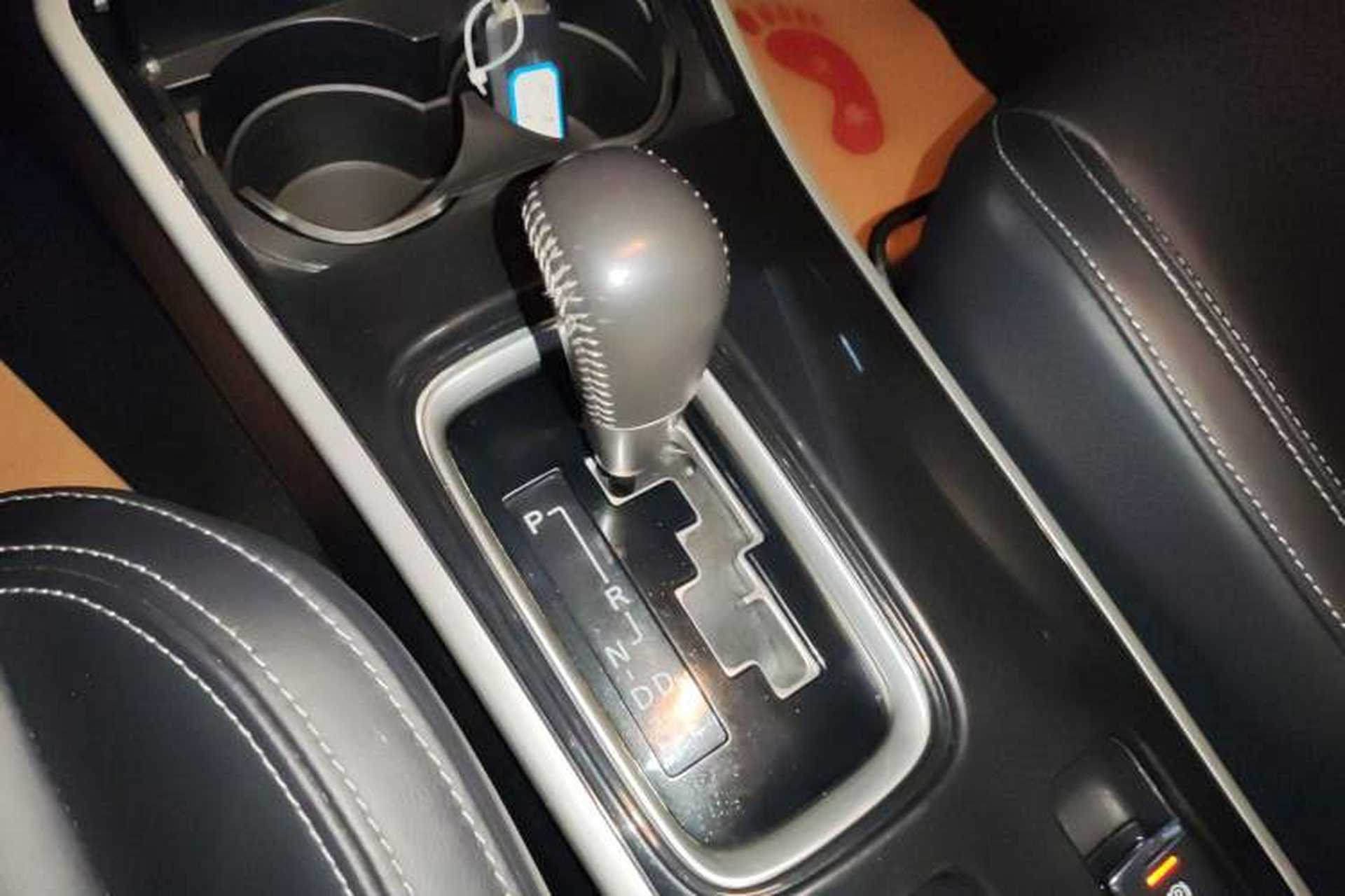 Used Mitsubishi Outlander 2020 2.0L Two-Wheel Drive Enjoyment Version 5 Seats Gear Lever
