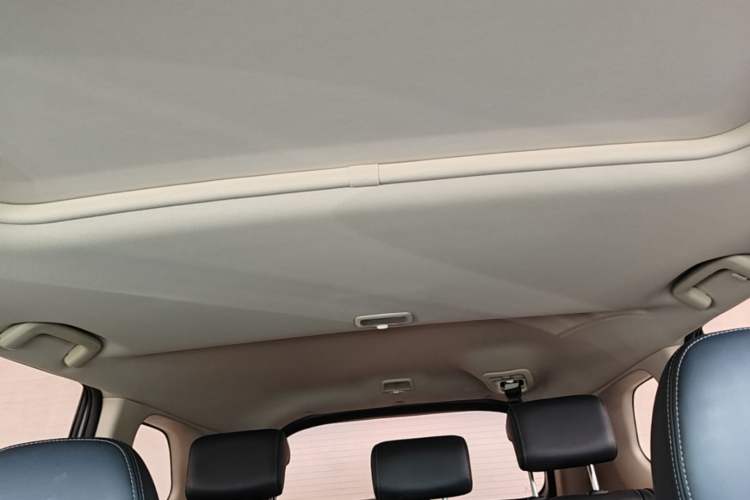 Used Mitsubishi Outlander 2020 2.0L Two-Wheel Drive Enjoyment Version 5 Seats Headliner