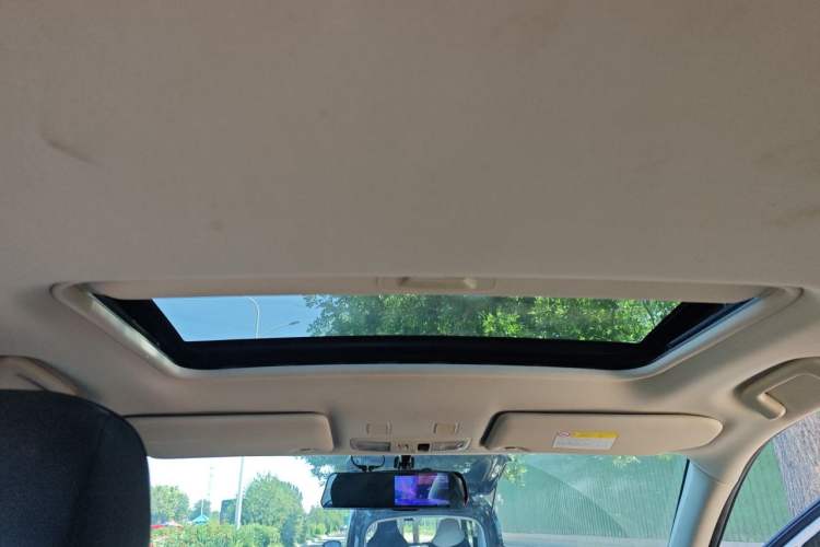 Used Mitsubishi Outlander 2020 2.0L Two-Wheel Drive Comfort Edition 7-Seater Headliner