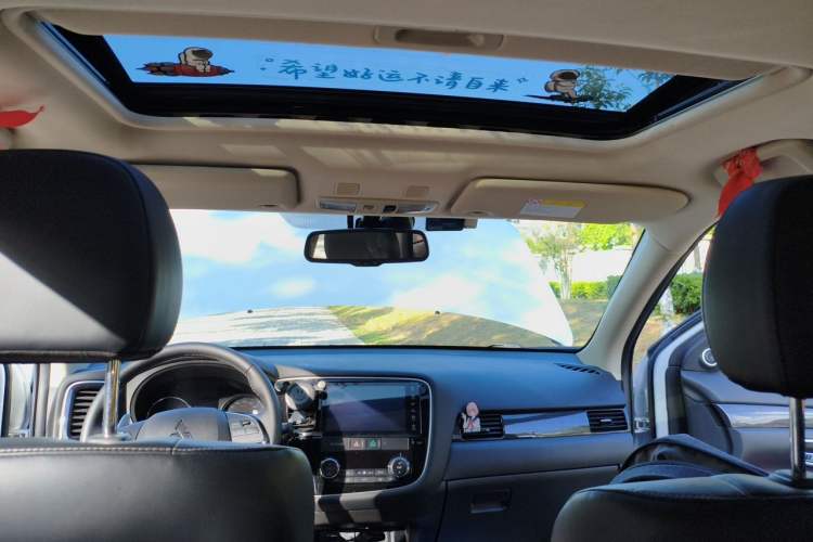 Used Mitsubishi Outlander 2020 2.4L 4x4 Zhi Xiang Edition 5 Seats Headliner