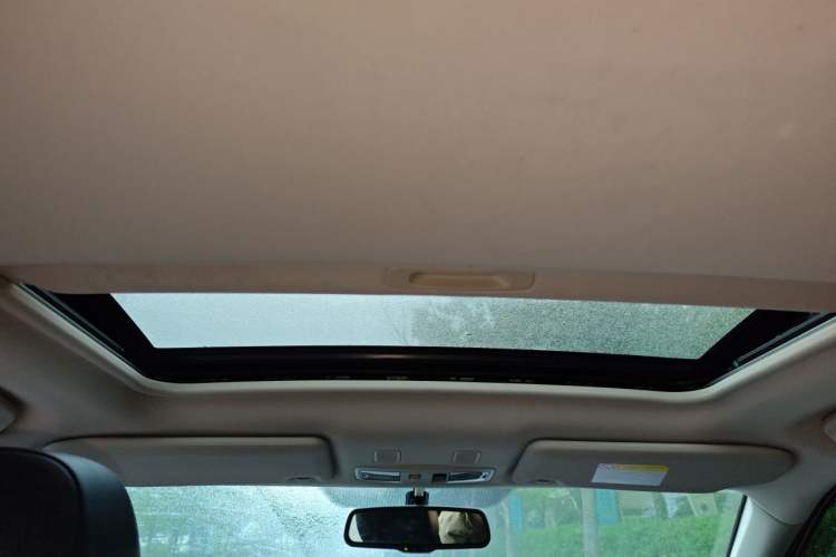 Used Mitsubishi Outlander 2020 2.0L Two-Wheel Drive Enjoyment Version 5 Seats Headliner