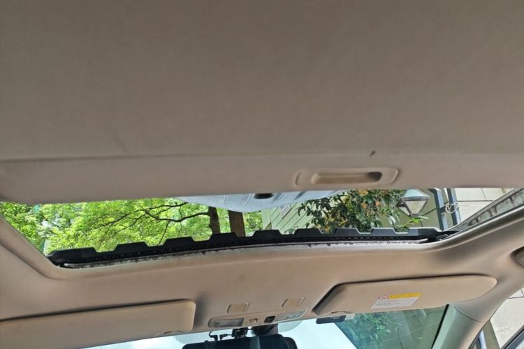 Used Mitsubishi Outlander 2020 2.4L 4x4 Zhi Xiang Edition 7-Seater Headliner