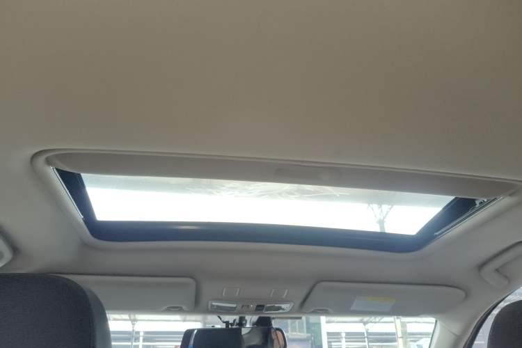 Used Mitsubishi Outlander 2020 2.4L 4x4 Zhi Xiang Edition 7-Seater Headliner