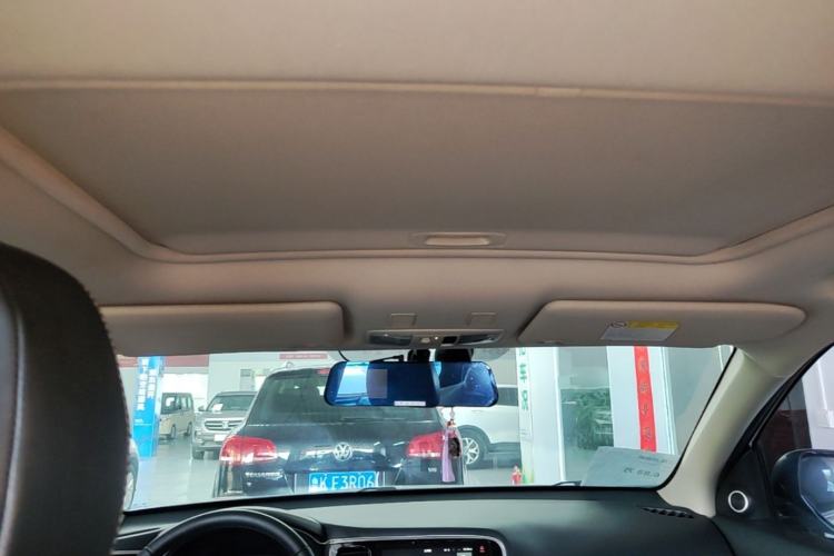 Used Mitsubishi Outlander 2020 2.4L 4x4 Zhi Xiang Edition 7-Seater Headliner