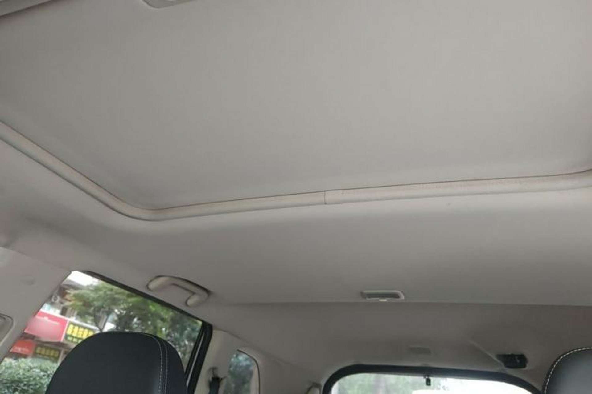 Used Mitsubishi Outlander 2020 2.4L 4x4 Zhi Xiang Edition 7-Seater Headliner