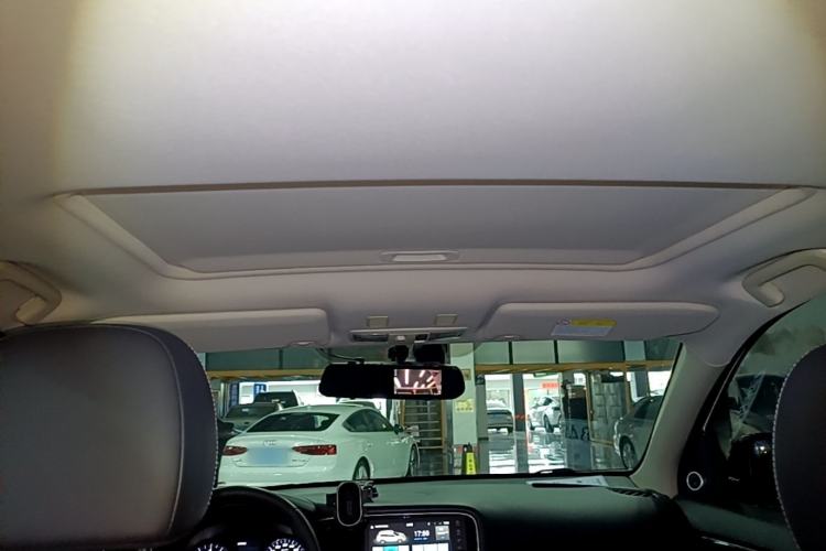 Used Mitsubishi Outlander 2020 2.4L 4x4 Zhi Xiang Edition 7-Seater Headliner