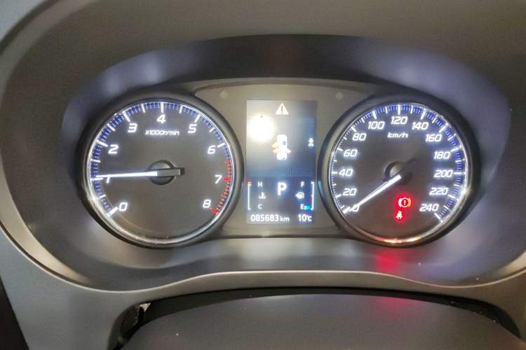 Used Mitsubishi Outlander 2020 2.0L Two-Wheel Drive Enjoyment Version 5 Seats Instrument Cluster