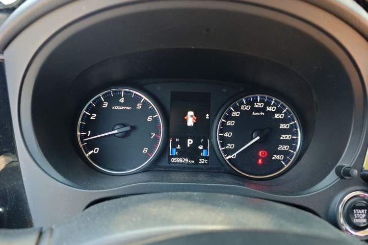 Used Mitsubishi Outlander 2020 2.0L Two-Wheel Drive Comfort Edition 7-Seater Instrument Cluster