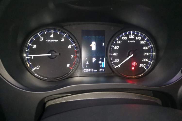 Used Mitsubishi Outlander 2020 2.0L Two-Wheel Drive Comfort Edition 7-Seater Instrument Cluster