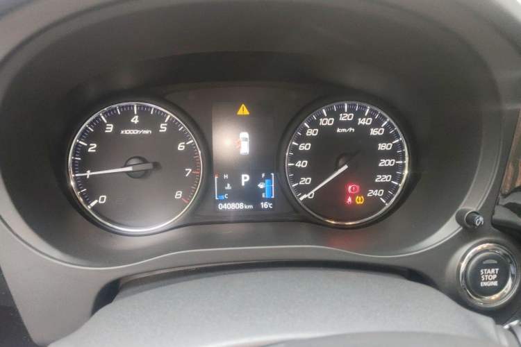 Used Mitsubishi Outlander 2020 2.0L Two-Wheel Drive Enjoyment Version 5 Seats Instrument Cluster