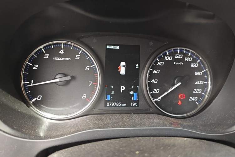 Used Mitsubishi Outlander 2020 2.4L 4x4 Zhi Xiang Edition 5 Seats Instrument Cluster