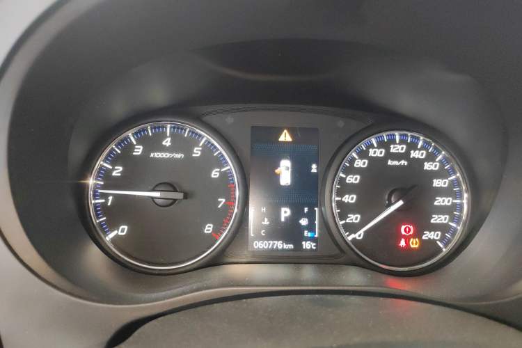 Used Mitsubishi Outlander 2020 2.0L Two-Wheel Drive Enjoyment Version 5 Seats Instrument Cluster