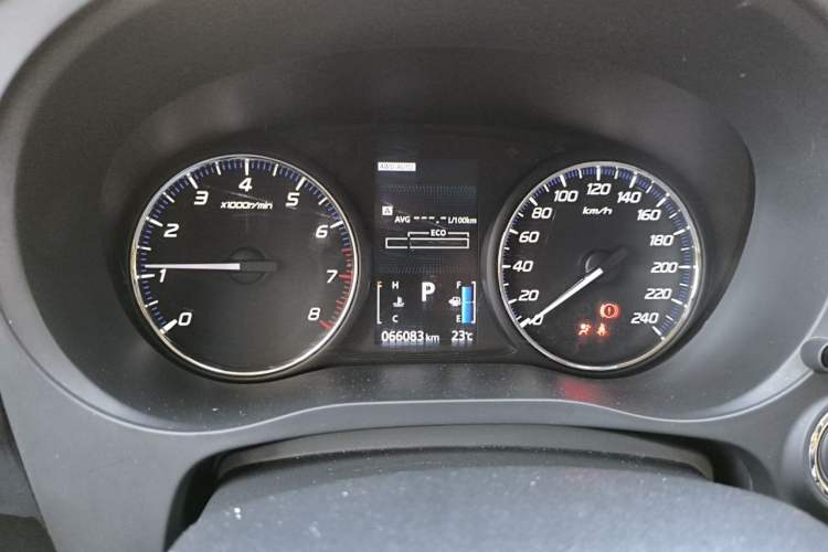 Used Mitsubishi Outlander 2020 2.4L 4x4 Zhi Xiang Edition 5 Seats Instrument Cluster