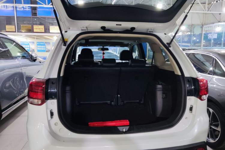 Used Mitsubishi Outlander 2020 2.0L Two-Wheel Drive Enjoyment Version 5 Seats Interior 8