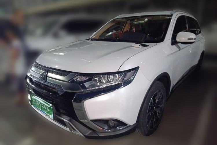 Used Mitsubishi Outlander 2020 2.0L Two-Wheel Drive Comfort Edition 7-Seater Guazi used car, China used car export, Used car for sale, Used  cars, Cheapest cars for sale