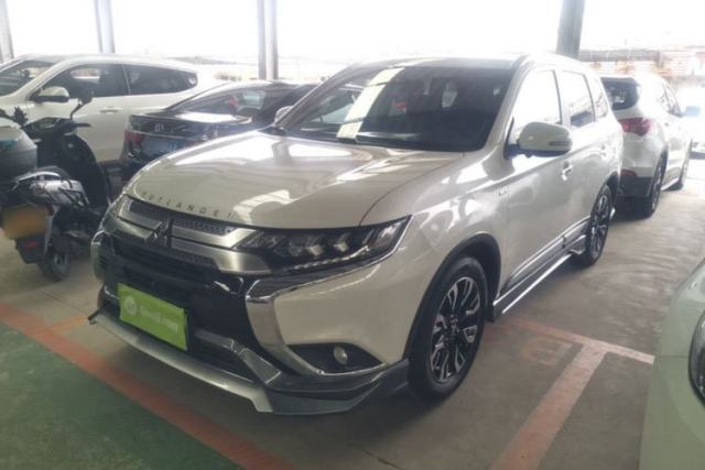 Used Mitsubishi Outlander 2020 2.4L 4x4 Zhi Xiang Edition 5 Seats