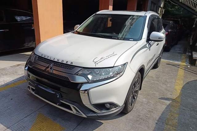 Mitsubishi Outlander 2020 2.0L Two-Wheel Drive Enjoyment Version 5 Seats с пробегом