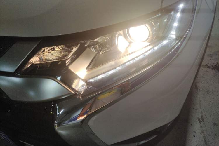 Used Mitsubishi Outlander 2020 2.0L Two-Wheel Drive Enjoyment Version 5 Seats Left Front Headlight