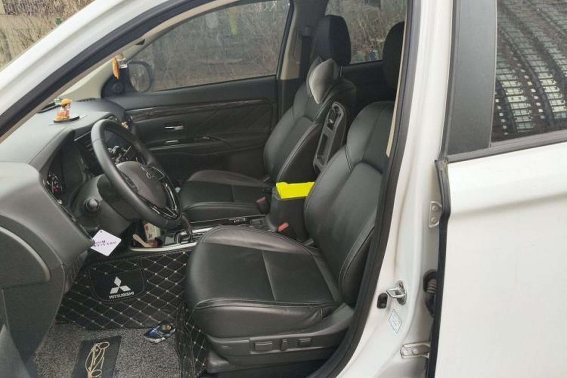 Used Mitsubishi Outlander 2020 2.0L Two-Wheel Drive Enjoyment Version 5 Seats Left Front Seat