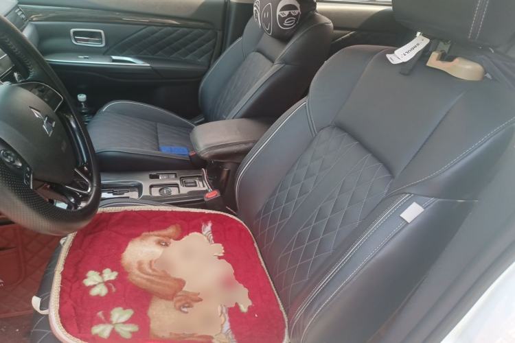 Used Mitsubishi Outlander 2020 2.4L 4x4 Zhi Xiang Edition 5 Seats Left Front Seat