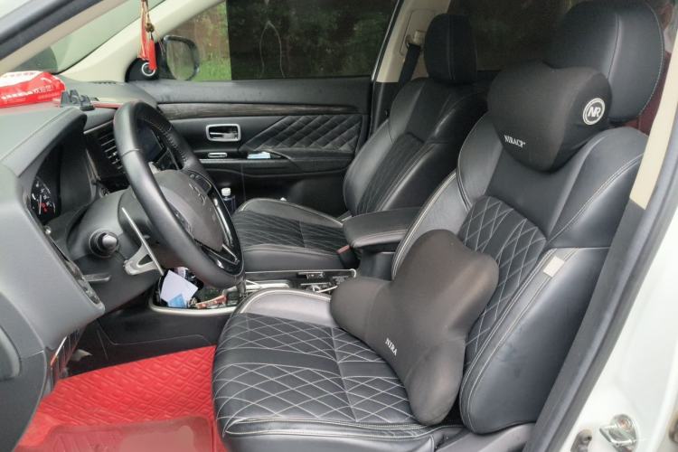 Used Mitsubishi Outlander 2020 2.4L 4x4 Zhi Xiang Edition 5 Seats Left Front Seat