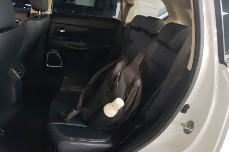 Used Mitsubishi Outlander 2020 2.0L Two-Wheel Drive Enjoyment Version 5 Seats Left Rear Seat
