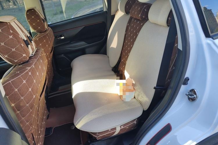 Used Mitsubishi Outlander 2020 2.0L Two-Wheel Drive Comfort Edition 5 Seats Left Rear Seat
