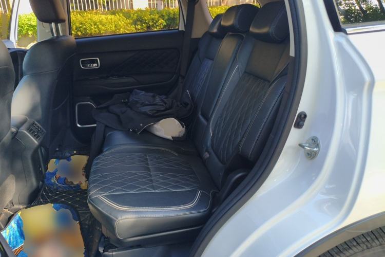 Used Mitsubishi Outlander 2020 2.4L 4x4 Zhi Xiang Edition 5 Seats Left Rear Seat