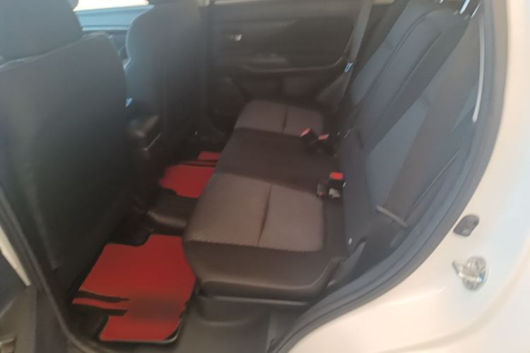 Used Mitsubishi Outlander 2020 2.0L Two-Wheel Drive Comfort Edition 5 Seats Left Rear Seat