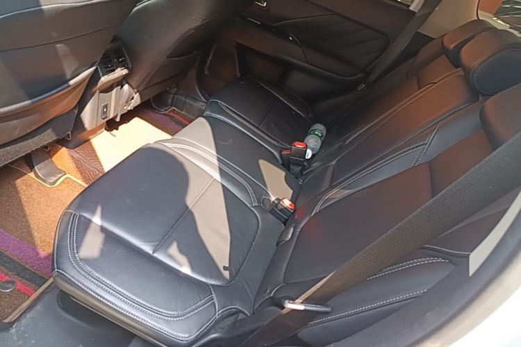 Used Mitsubishi Outlander 2020 2.0L Two-Wheel Drive Enjoyment Version 5 Seats Left Rear Seat