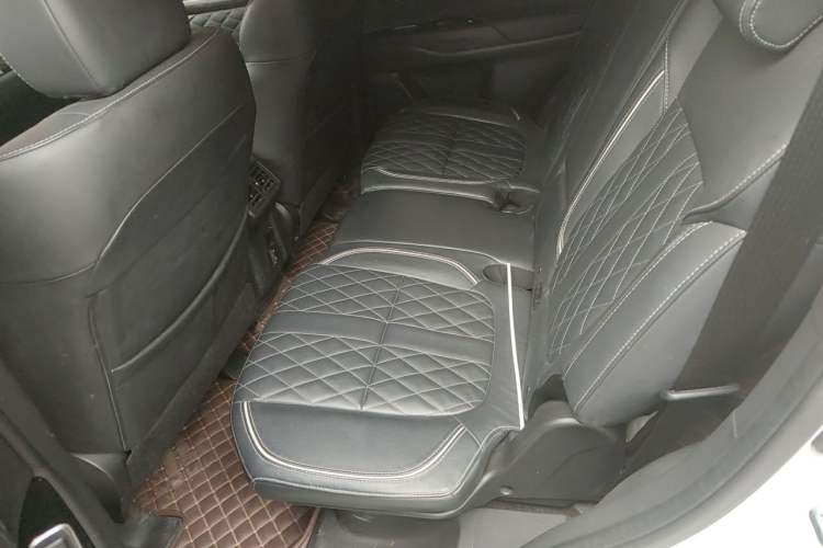 Used Mitsubishi Outlander 2020 2.4L 4x4 Zhi Xiang Edition 7-Seater Left Rear Seat