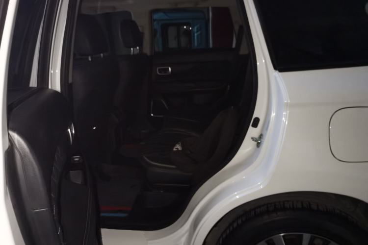 Used Mitsubishi Outlander 2020 2.0L Two-Wheel Drive Comfort Edition 7-Seater Left Rear Seat