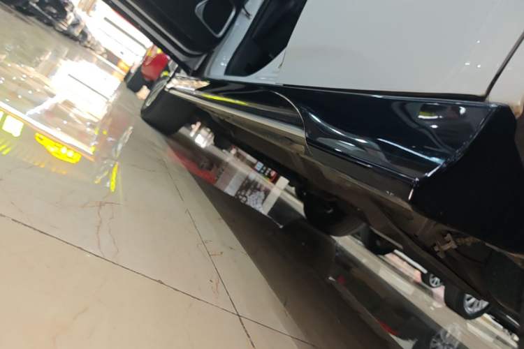Used Mitsubishi Outlander 2020 2.4L 4x4 Zhi Xiang Edition 5 Seats Left Side Sill