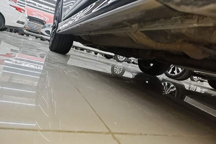 Used Mitsubishi Outlander 2020 2.4L 4x4 Zhi Xiang Edition 5 Seats Left Side Sill