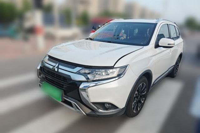 Used Mitsubishi Outlander 2020 2.0L Two-Wheel Drive Comfort Edition 7-Seater