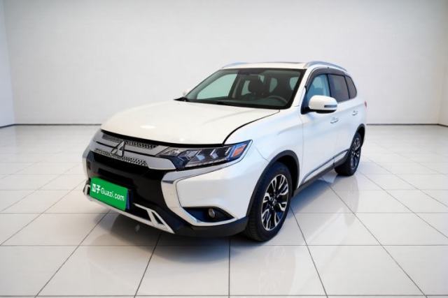 Used Mitsubishi Outlander 2020 2.4L 4x4 Zhi Xiang Edition 5 Seats
