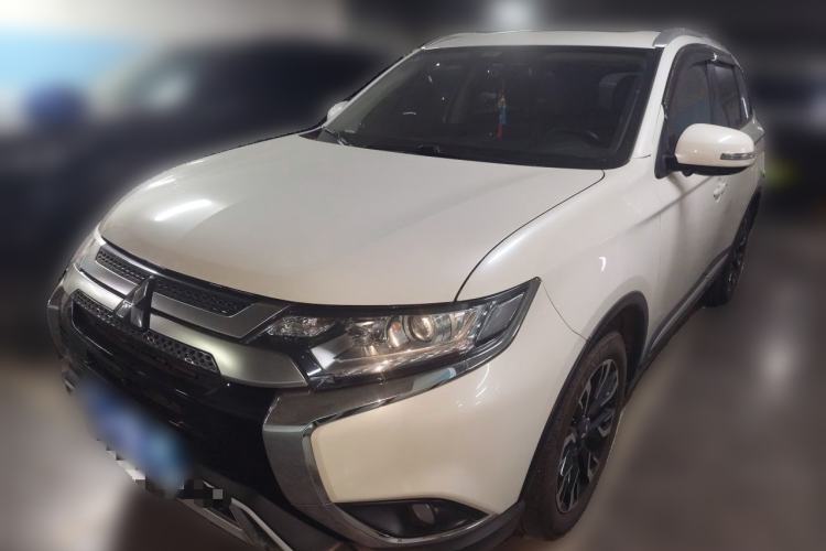 Used Mitsubishi Outlander 2020 2.0L Two-Wheel Drive Comfort Edition 7-Seater Guazi used car, China used car export, Used car for sale, Used  cars, Cheapest cars for sale