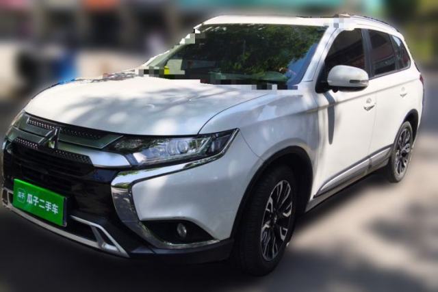 Used Mitsubishi Outlander 2020 2.0L Two-Wheel Drive Comfort Edition 7-Seater