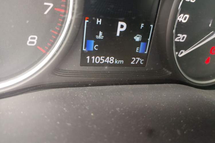 Used Mitsubishi Outlander 2020 2.4L 4x4 Zhi Xiang Edition 5 Seats Odometer Close Up