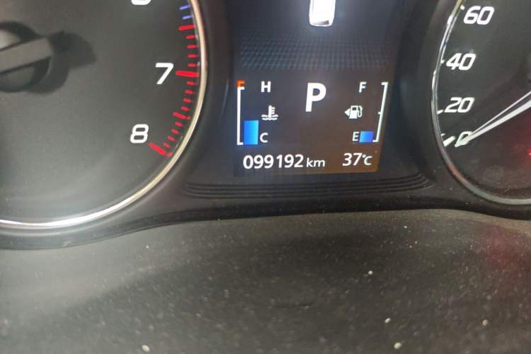 Used Mitsubishi Outlander 2020 2.4L 4x4 Zhi Xiang Edition 5 Seats Odometer Close Up