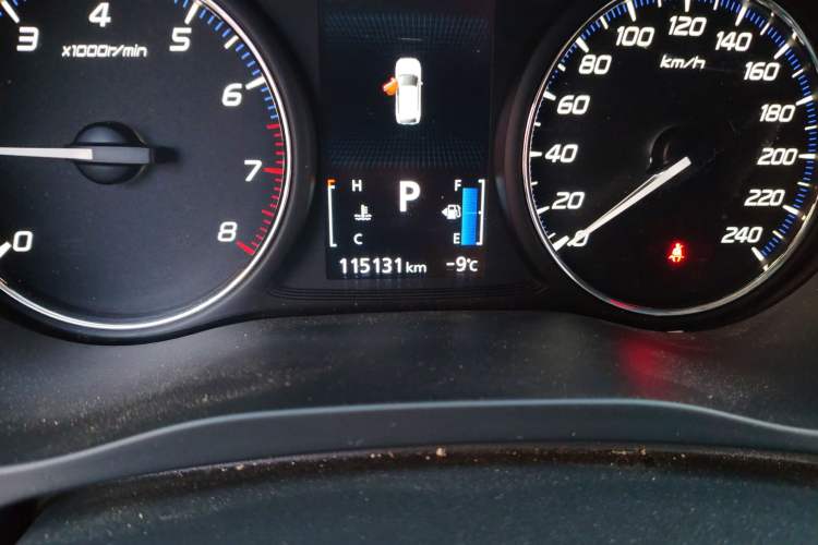 Used Mitsubishi Outlander 2020 2.4L 4x4 Zhi Xiang Edition 5 Seats Odometer Close Up