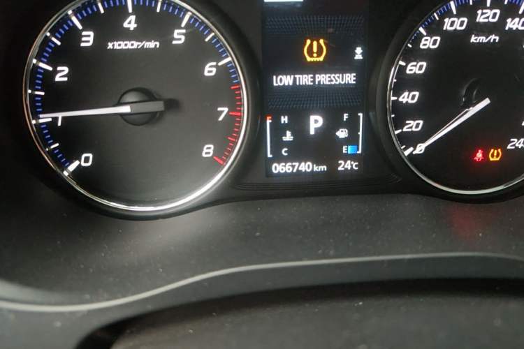 Used Mitsubishi Outlander 2020 2.4L 4x4 Zhi Xiang Edition 7-Seater Odometer Close Up