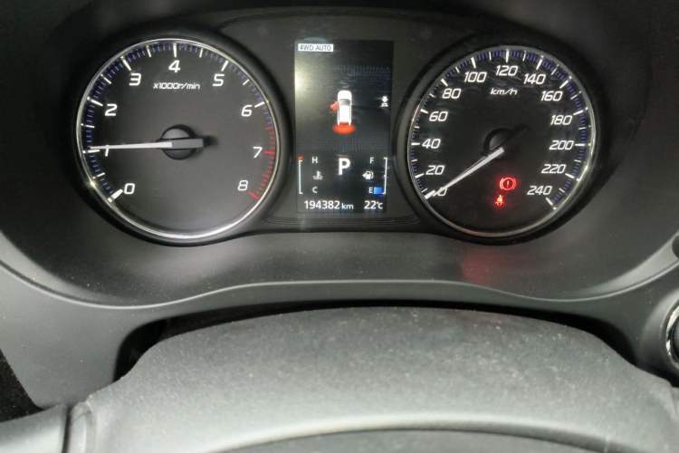 Used Mitsubishi Outlander 2020 2.4L 4x4 Zhi Xiang Edition 5 Seats Odometer Close Up