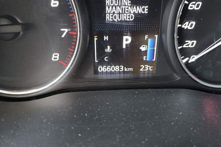 Used Mitsubishi Outlander 2020 2.4L 4x4 Zhi Xiang Edition 5 Seats Odometer Close Up
