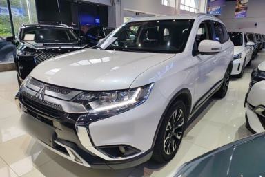 Used Mitsubishi Outlander 2020 2.0L Two-Wheel Drive Comfort Edition 7-Seater